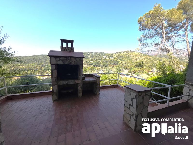 Foto b4e4008e-45b8-40f8-905d-87d0a765e6c4. Xalet a Airesol Castellar del Vallès