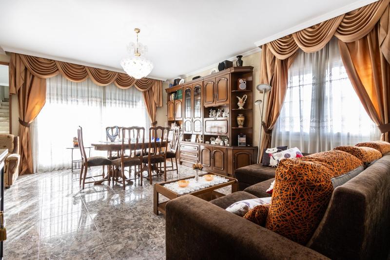 Foto 2c404953-fe03-4c9a-8c4a-37964f48dc96. Maison avec chauffage parking dans Can Rull Sabadell