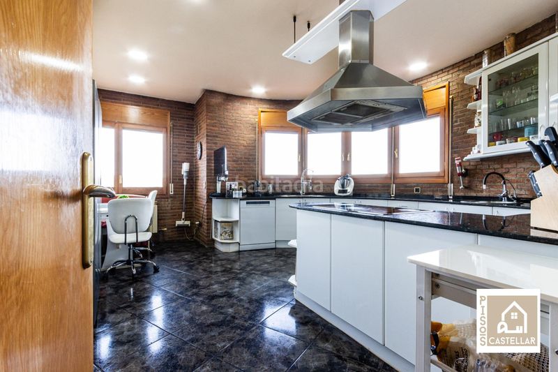 Foto 3aecc564-8f12-4dc5-bc31-010b7942deed. Casa amb aparcament piscina a El Racó-Sant Feliu del Racó Castellar del Vallès