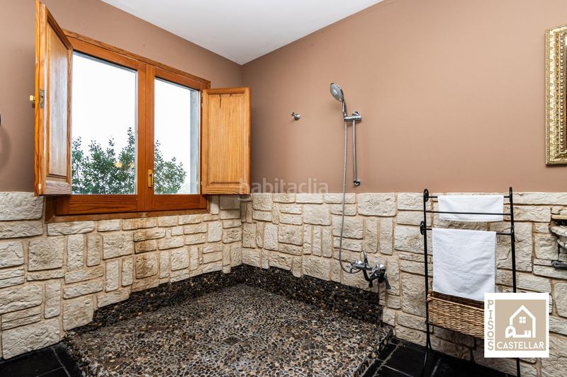 Foto 7ba6d2d6-9583-4742-af62-83c16584e09b. Casa amb aparcament piscina a El Racó-Sant Feliu del Racó Castellar del Vallès