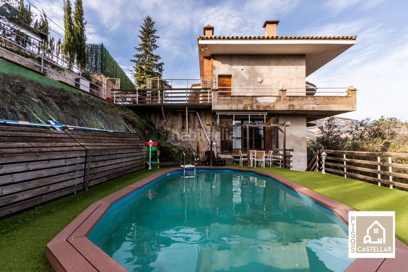 Foto b3d46490-b14c-4342-87fc-85a66a21335a. Casa amb aparcament piscina a El Racó-Sant Feliu del Racó Castellar del Vallès