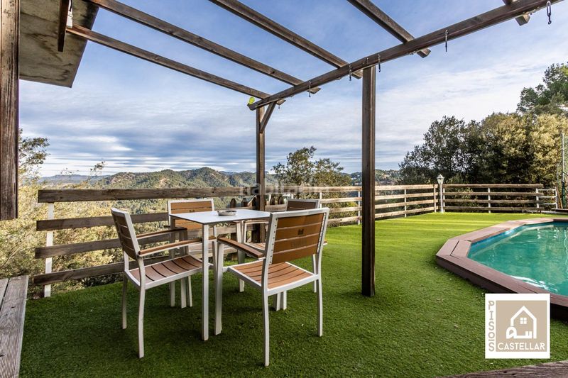 Foto da9e7852-867b-49dc-b948-d04c6731a1fa. Casa amb aparcament piscina a El Racó-Sant Feliu del Racó Castellar del Vallès