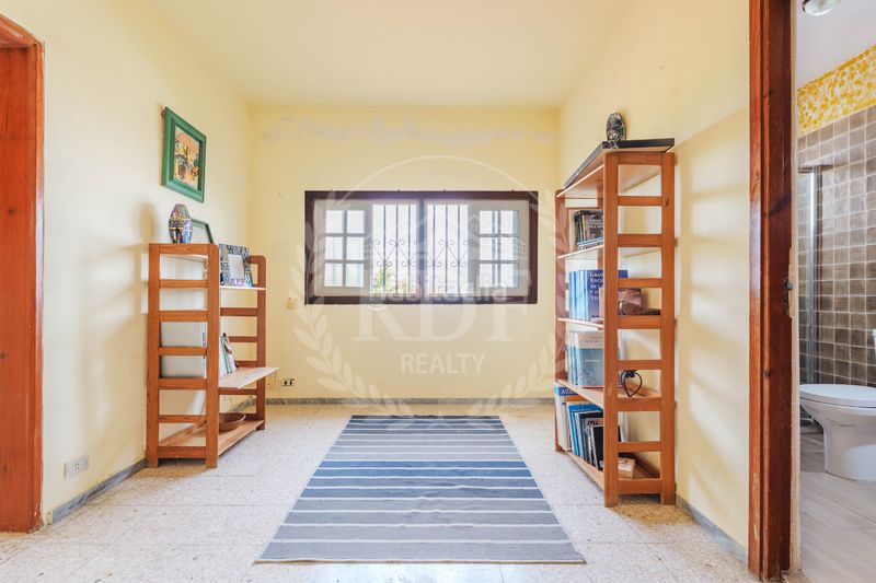 Foto 50b522e3-f3c5-4686-a2f5-8b70fabbfcfe. Casa amb xemeneia aparcament piscina a Matanza de Acentejo (La)