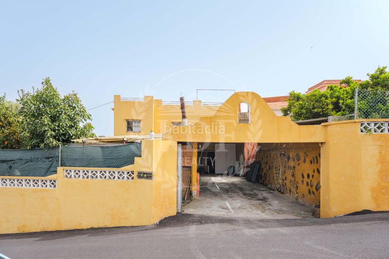 Foto 81bf1bf4-9a7d-4e46-978a-84a30c5244b2. Casa amb xemeneia aparcament piscina a Matanza de Acentejo (La)