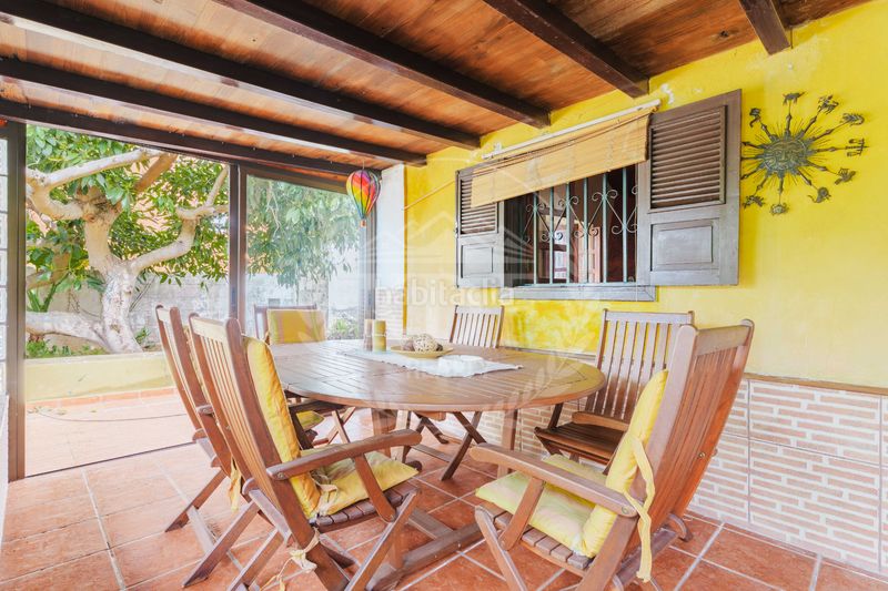 Foto b4dee63e-f56a-4a04-a76e-dcec52f246ed. Casa amb xemeneia aparcament piscina a Matanza de Acentejo (La)