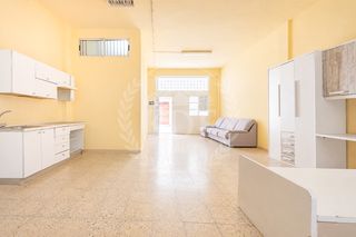 Planta baixa  Calle achinech. Oportunidad inversi�n: 100 m� con cambio de uso y potencial para