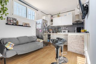 Pis  Calle ernesto salcedo vilchez. Piso de 2 habitaciones totalmente reformado y muy luminoso en la
