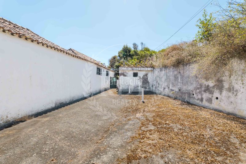 Foto 3c5e3c39-83bd-47a3-ad3c-1834696685bb. Chalet espectacular casona tradicional canaria de 312 m² y 9 hab. con gran finca privada en Tegueste