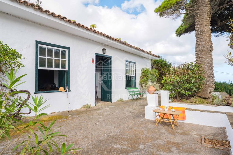 Foto 7683aab8-56dd-4741-95c4-25683e91c7d2. Chalet espectacular casona tradicional canaria de 312 m² y 9 hab. con gran finca privada en Tegueste