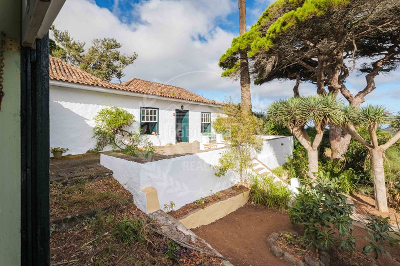 Foto 7afa8d89-e747-4654-88e1-93e1b8fa9324. Chalet espectacular casona tradicional canaria de 312 m² y 9 hab. con gran finca privada en Tegueste