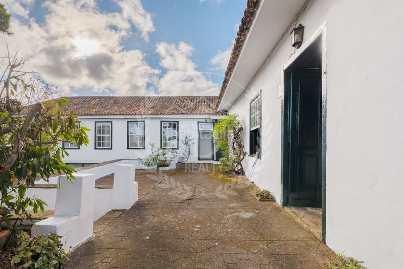 Foto dcf63c5e-938d-494a-b228-14b0dd4fd785. Chalet espectacular casona tradicional canaria de 312 m² y 9 hab. con gran finca privada en Tegueste