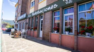 Casa a Barrio polientes 30b. Oportunidad única en polientes (cantabria): hostal, restaurante