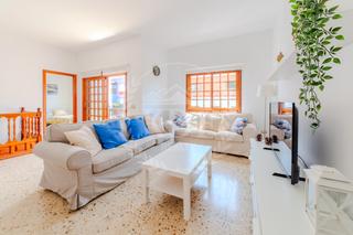 Lloguer Casa adossada  Calle camino hondo. Chalet en alquiler en pedro álvarez con piscina privada, jardín