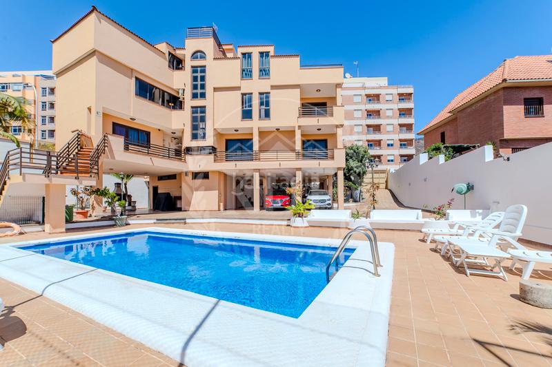 Foto 47b30f7b-a5a7-4e76-918c-519646257bd6. Xalet amb calefacció aparcament piscina a Buenavista - Chapatal Santa Cruz de Tenerife