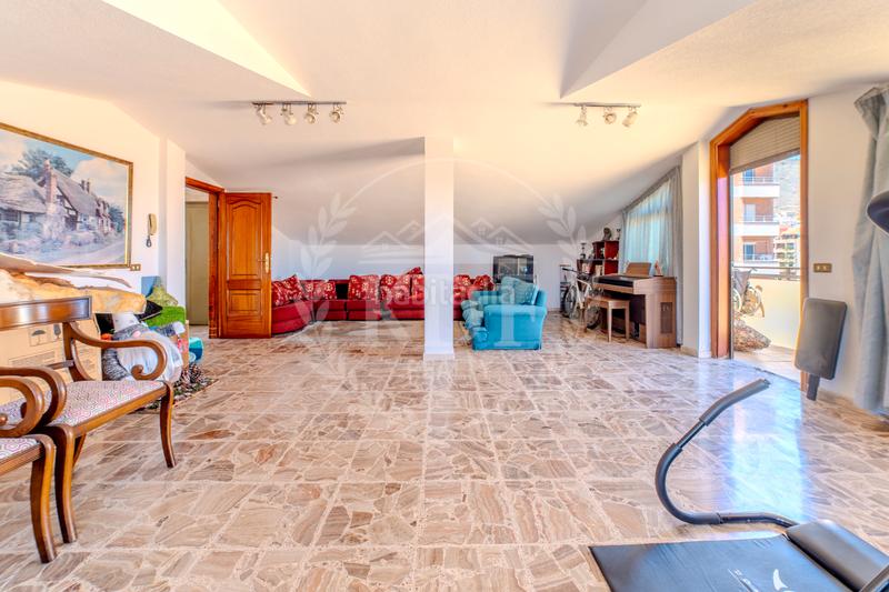 Foto 83deaafc-53a9-4514-a2f2-35da9c0bcee5. Xalet amb calefacció aparcament piscina a Buenavista - Chapatal Santa Cruz de Tenerife