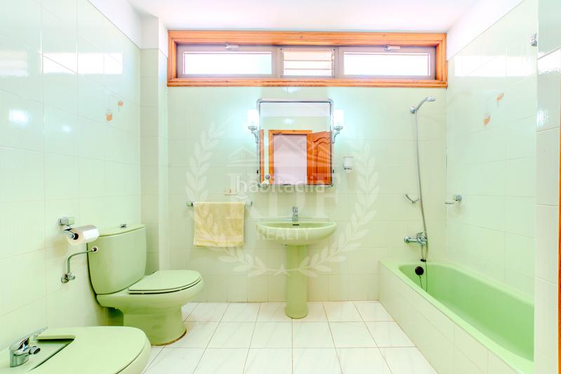 Foto bab3fe7c-ffa5-4ca4-8e16-9f2a00ee5959. Xalet amb calefacció aparcament piscina a Buenavista - Chapatal Santa Cruz de Tenerife