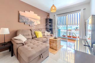 Apartament  Avenida viera y clavijo. Tu nueva vivienda en el corazón de adeje, ideal para vivir o inv