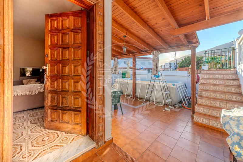 Foto 19a590aa-044a-4337-8038-a56d4fcb7768. Xalet amb aparcament piscina a Las Caletillas - Punta Larga Candelaria