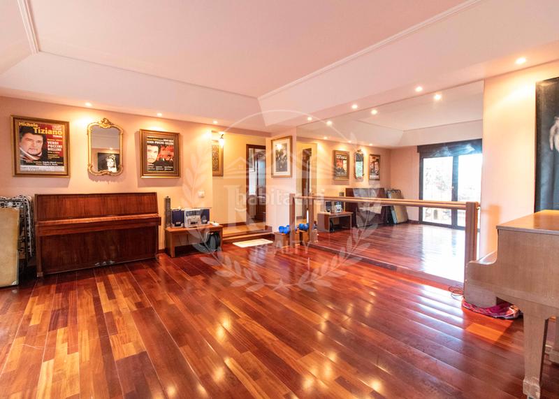 Foto 64c524b4-f5b7-49f4-a0f2-416f089f9a77. Chalet avec cheminée chauffage parking piscine dans Realejos (Los)