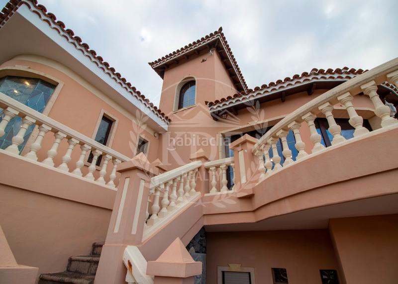 Foto b6f6c7af-257b-4234-b1a1-284e32a23f67. Chalet avec cheminée chauffage parking piscine dans Realejos (Los)