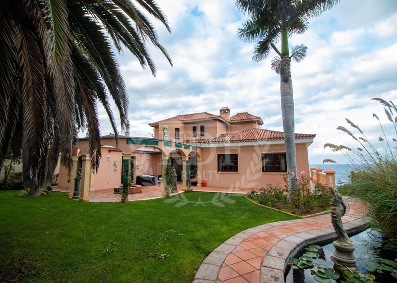 Foto bc7508b4-8052-44c3-bc0b-e9f6db64992d. Chalet avec cheminée chauffage parking piscine dans Realejos (Los)