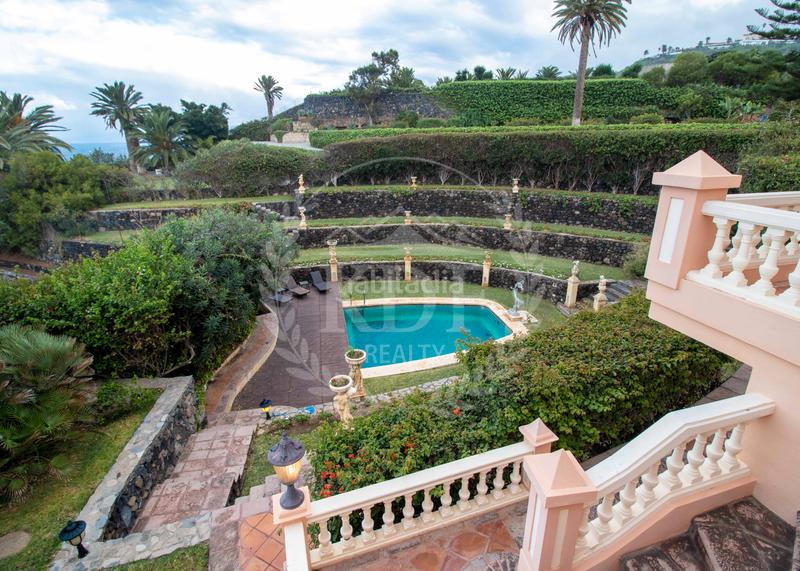 Foto ddf1ec01-ef3a-4041-ad84-118eb1bfbcdb. Chalet avec cheminée chauffage parking piscine dans Realejos (Los)