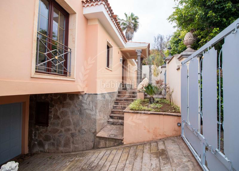 Foto e0fbf273-f98d-4437-8d77-95a6614332ea. Chalet avec cheminée chauffage parking piscine dans Realejos (Los)