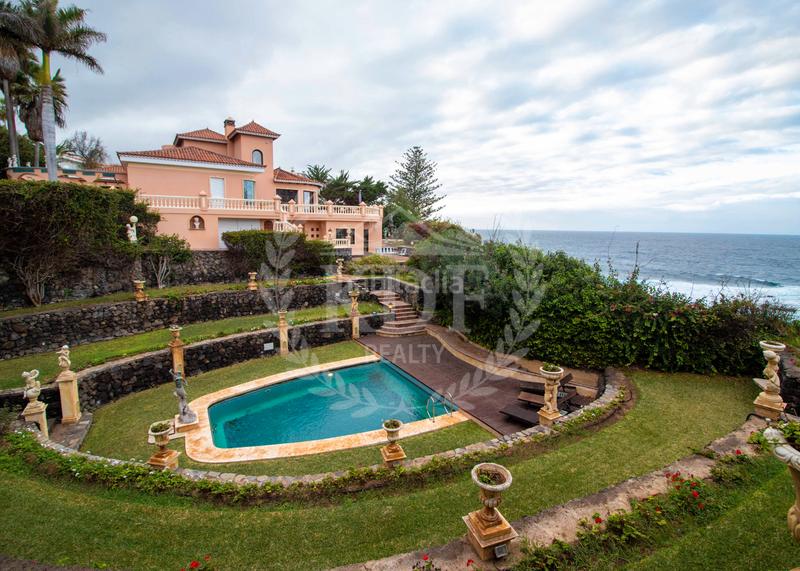 Foto e2f60180-95f7-4b54-be49-02b2b715bb59. Chalet avec cheminée chauffage parking piscine dans Realejos (Los)