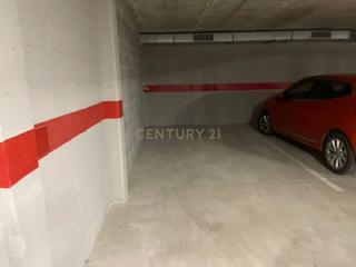 Aparcament cotxe a Parets del Vallès