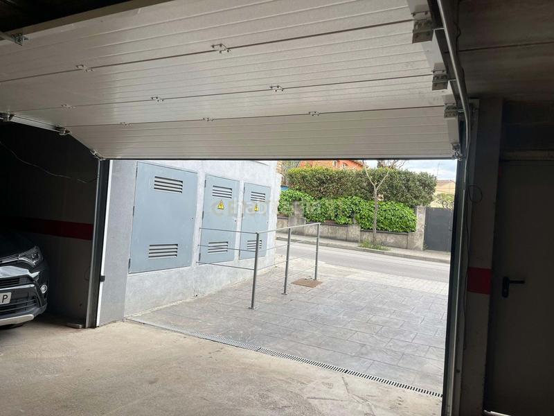 Foto 1aa6b324-7b4a-4e6a-9ea6-7022baddb245. Posto auto in Parets del Vallès