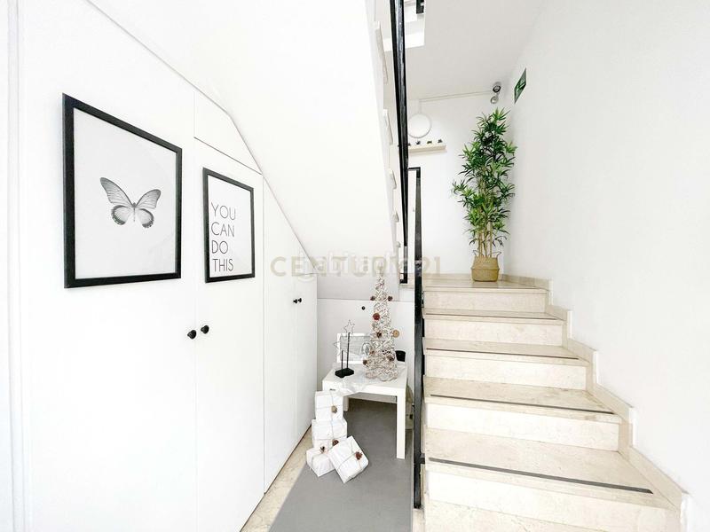 Foto da21c333-d3cd-45ea-91aa-478d1f199b77. Alquiler local comercial en Centre Sabadell