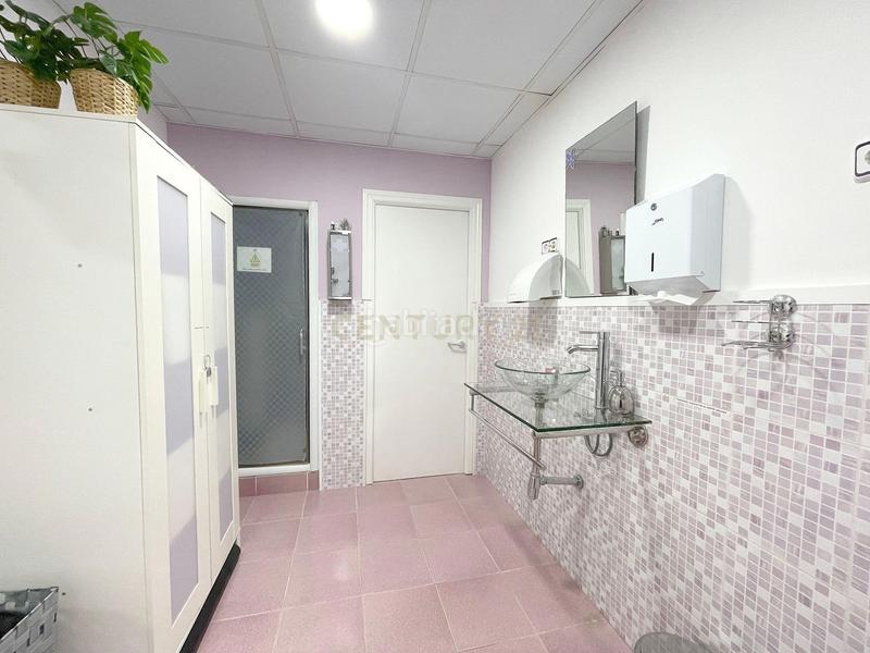 Foto 58977b82-e2fb-4780-8035-5e373901f341. Location local commercial dans Centre Sabadell