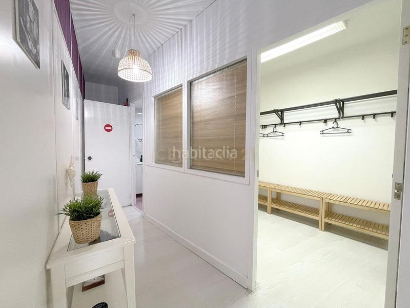 Foto 75d29c92-4bb5-4f56-ac20-7a0098d87268. Location local commercial dans Centre Sabadell