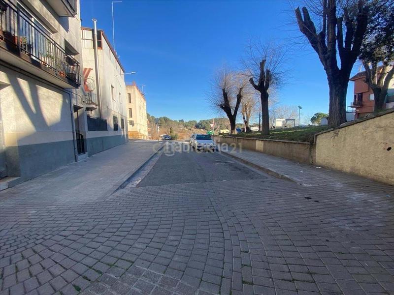 Foto 9cf069f3-c106-4bef-91ae-5a404f9ce7d3. Parking coche en Poble Nou Sabadell