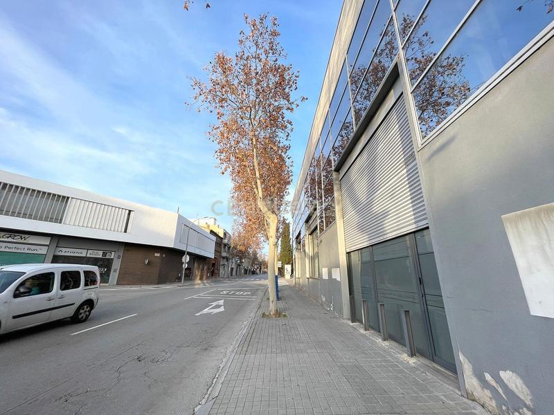 Foto 56b0729b-3ebd-4afd-8dab-882c628b60d2. Local comercial en Gràcia Sabadell
