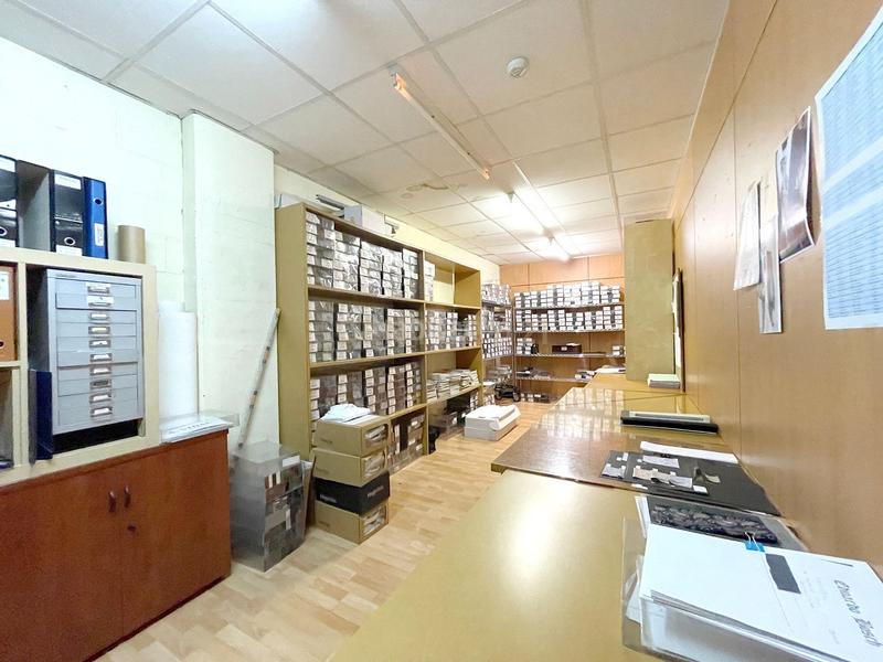 Foto b88d2e91-958c-4183-8da4-ed3cfb1b7abe. Local comercial en Gràcia Sabadell