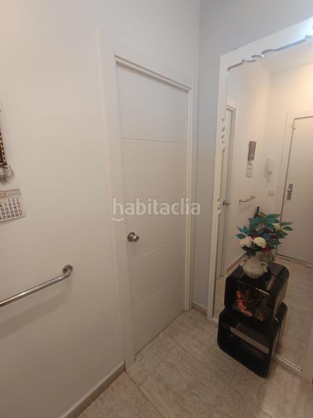Foto bf0a9aa3-4b4b-411e-aa46-681f45f7e117. Piso en carrer de peñalara en Can Deu Sabadell