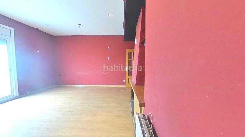 Foto e5e4ef0d-c421-4b4c-ba21-a24fdeed4202. Casa en llanera en Ca n'Oriac Sabadell