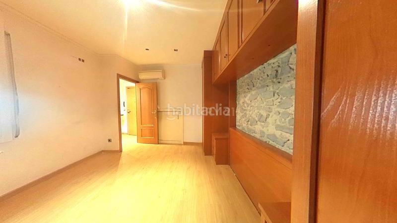 Foto f284c46d-4788-4b10-81f1-12da4ce5e1e4. Casa en llanera en Ca n'Oriac Sabadell