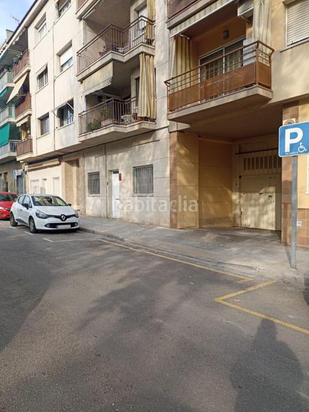 Foto affb7ed7-fbc3-40df-84da-e4e393223355. Aparcament cotxe a blas infante 10 a Montmeló