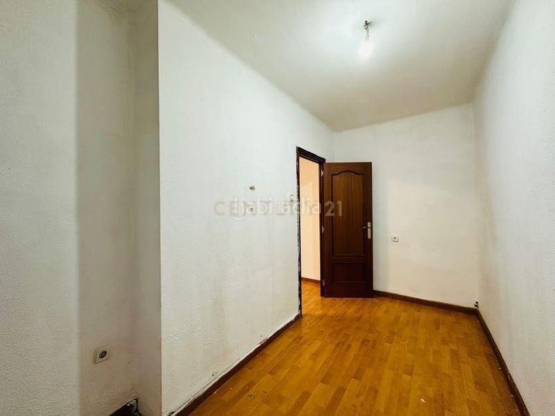 Foto 08b1c62d-054c-4fc4-9efd-892daa0b45d5. Pis a Les Termes Sabadell