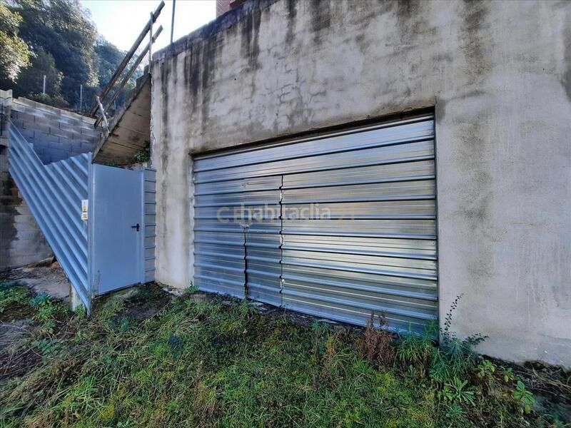 Foto 140b29d8-16b4-4a54-861e-a31cfa35231e. Chalet in carrer coll monner in Airesol Castellar del Vallès