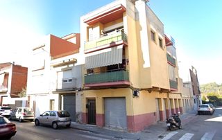 Apartament a Carrer jaume ninet, sabadell, spain. Amplio apartamento en barcelona, ideal para recuperar okupado