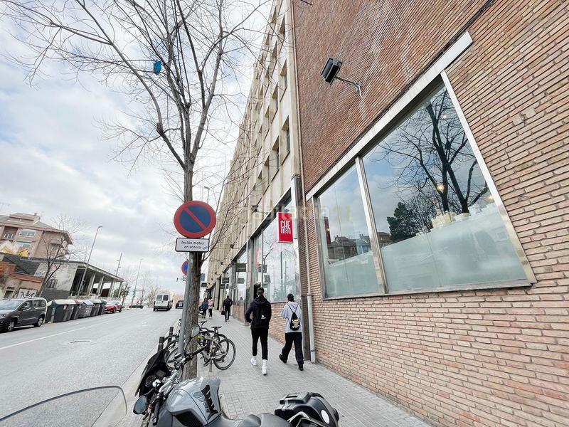 Foto 22c95fe1-2cdb-4770-83b9-b714da808812. Trapasso locale commerciale in carretera de terrassa in Sabadell