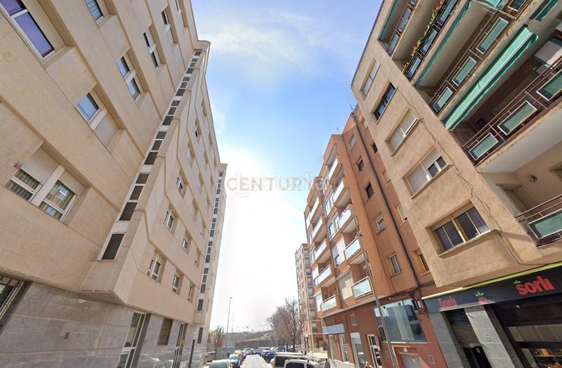 Foto 37ce93cb-b50f-4f15-baba-f806d7208cdf. Local comercial a abat escarre 9 a Concòrdia Sabadell