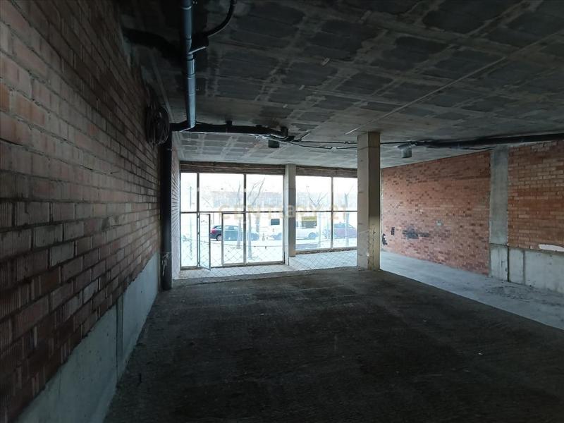 Foto 03bc0c65-cc41-4c51-97f8-b118555098bd. Local comercial en malta 60 comercial en Can Gambús Sabadell