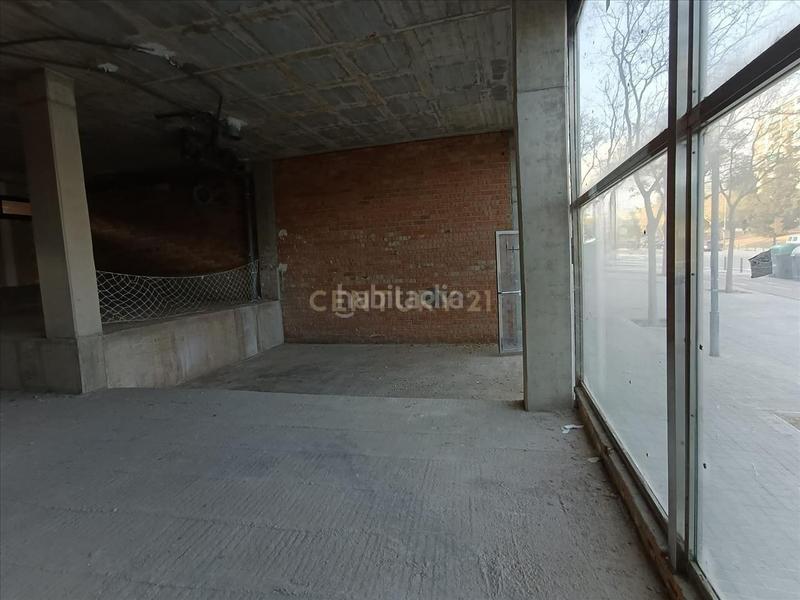 Foto 9fad856d-ac7f-4780-8609-f30c53f8182c. Local comercial en malta 60 comercial en Can Gambús Sabadell