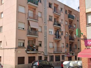 Etagenwohnung in Carrer d'ivars d'urgell, torre-romeu, spain. Descubre este encantador piso en sabadell, barcelona