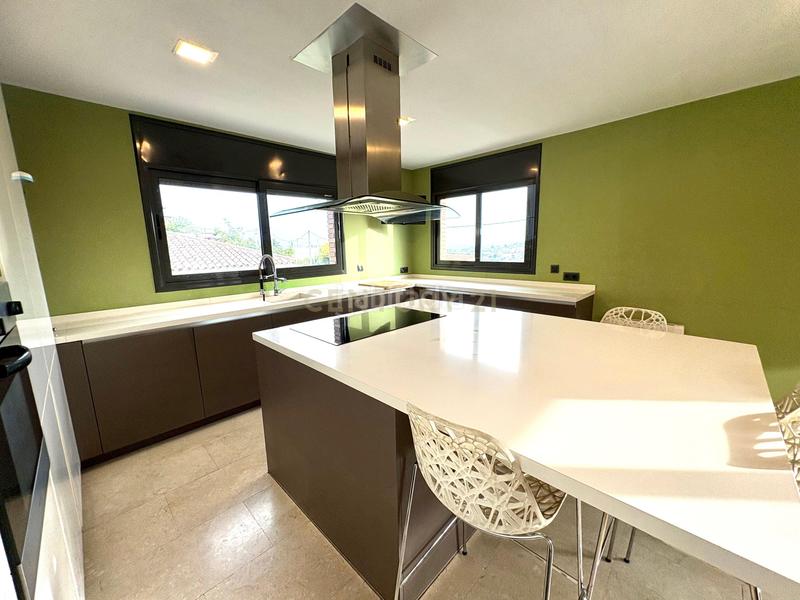 Foto 1df3f3a1-7a1c-4ec4-b383-3e22f57291e0. Casa in carrer de josé echegaray in Castellnou-Can Mir-Can Solà Rubí