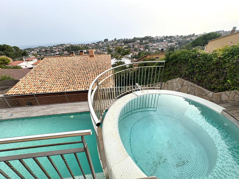 Foto 3024b745-5fcb-446f-b867-0b2671d34847. Casa in carrer de josé echegaray in Castellnou-Can Mir-Can Solà Rubí